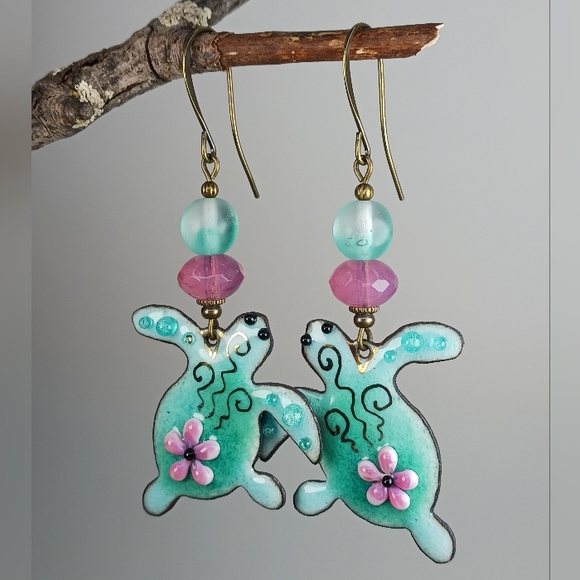 HAND CRAFTED Artisan Enamel Turquoise Aqua Pink Sea Turtle Dangle Earrings - Picture 4 of 7